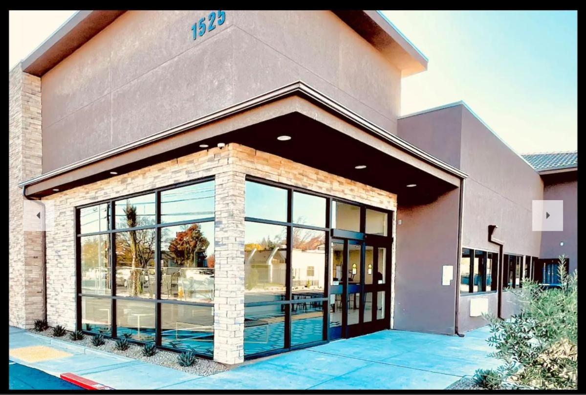 Ramada By Wyndham Modesto Yosemite Area Hotel Ngoại thất bức ảnh