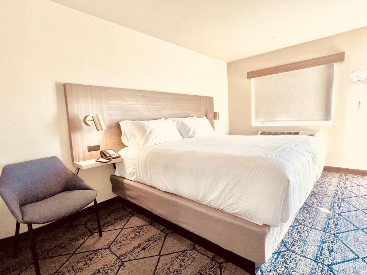 Ramada By Wyndham Modesto Yosemite Area Hotel Ngoại thất bức ảnh