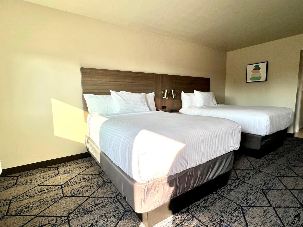 Ramada By Wyndham Modesto Yosemite Area Hotel Ngoại thất bức ảnh