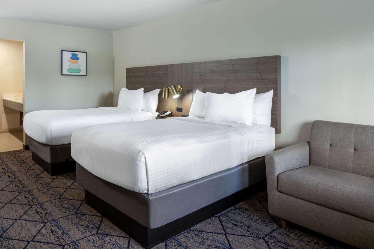 Ramada By Wyndham Modesto Yosemite Area Hotel Ngoại thất bức ảnh