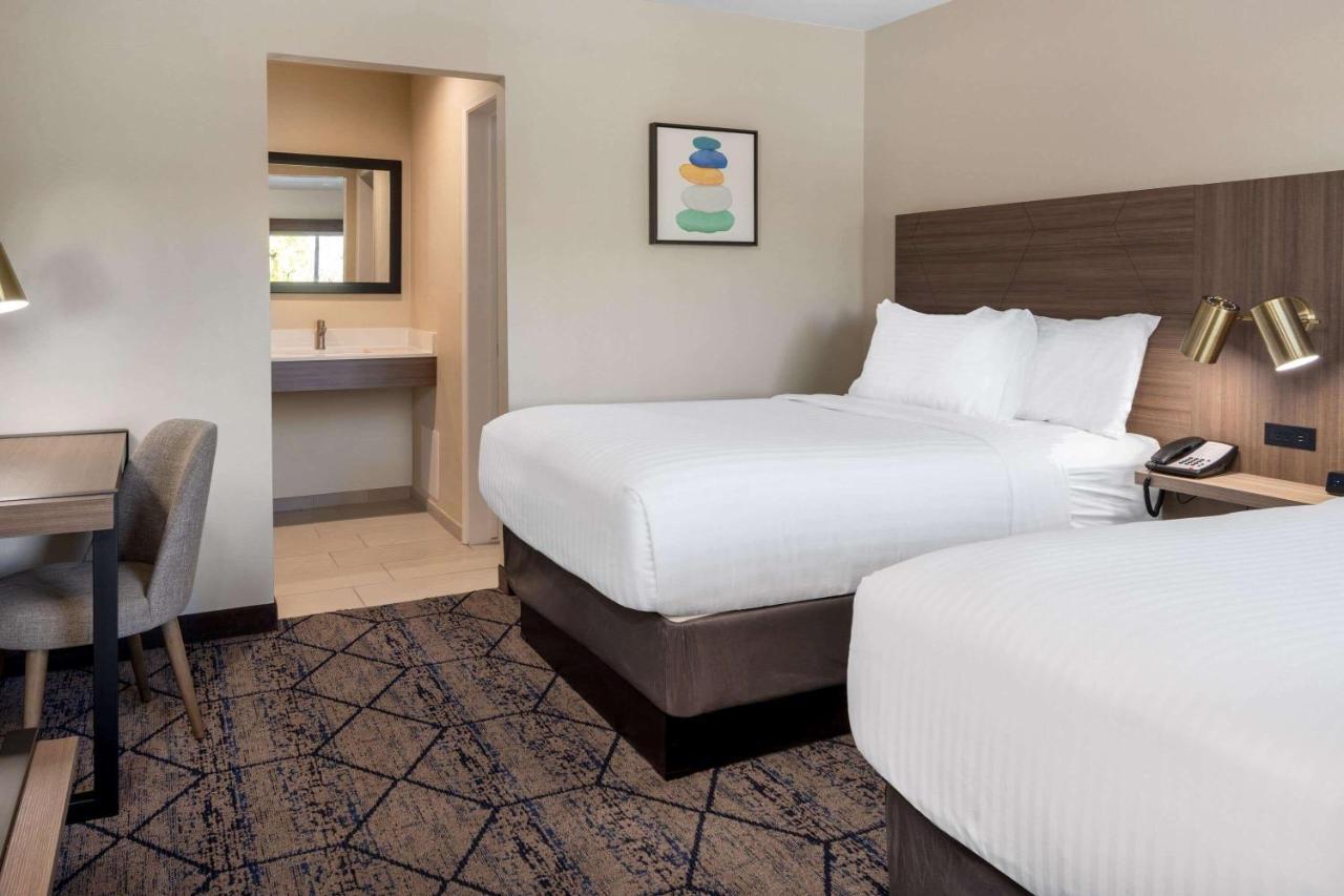 Ramada By Wyndham Modesto Yosemite Area Hotel Ngoại thất bức ảnh