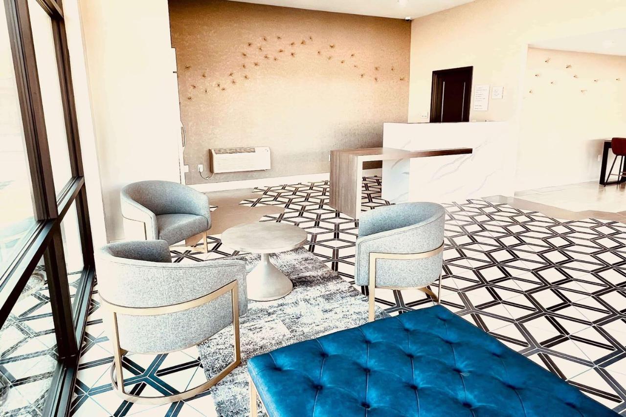 Ramada By Wyndham Modesto Yosemite Area Hotel Ngoại thất bức ảnh