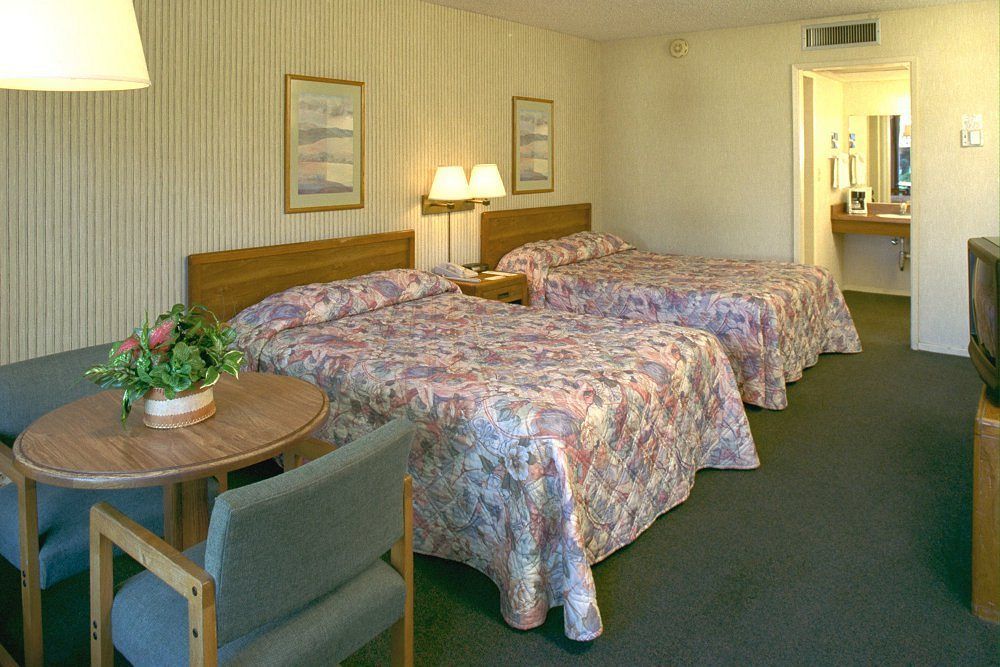 Ramada By Wyndham Modesto Yosemite Area Hotel Ngoại thất bức ảnh