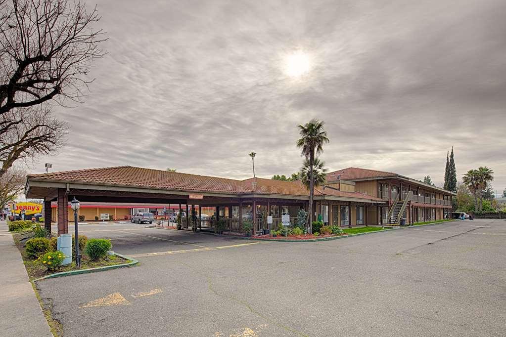 Ramada By Wyndham Modesto Yosemite Area Hotel Ngoại thất bức ảnh